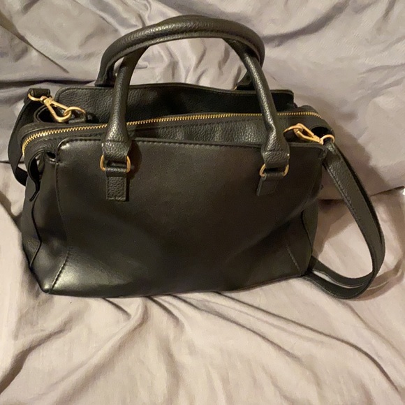 Black and gold removable/adjustable shoulder strap purse - Picture 2 of 2